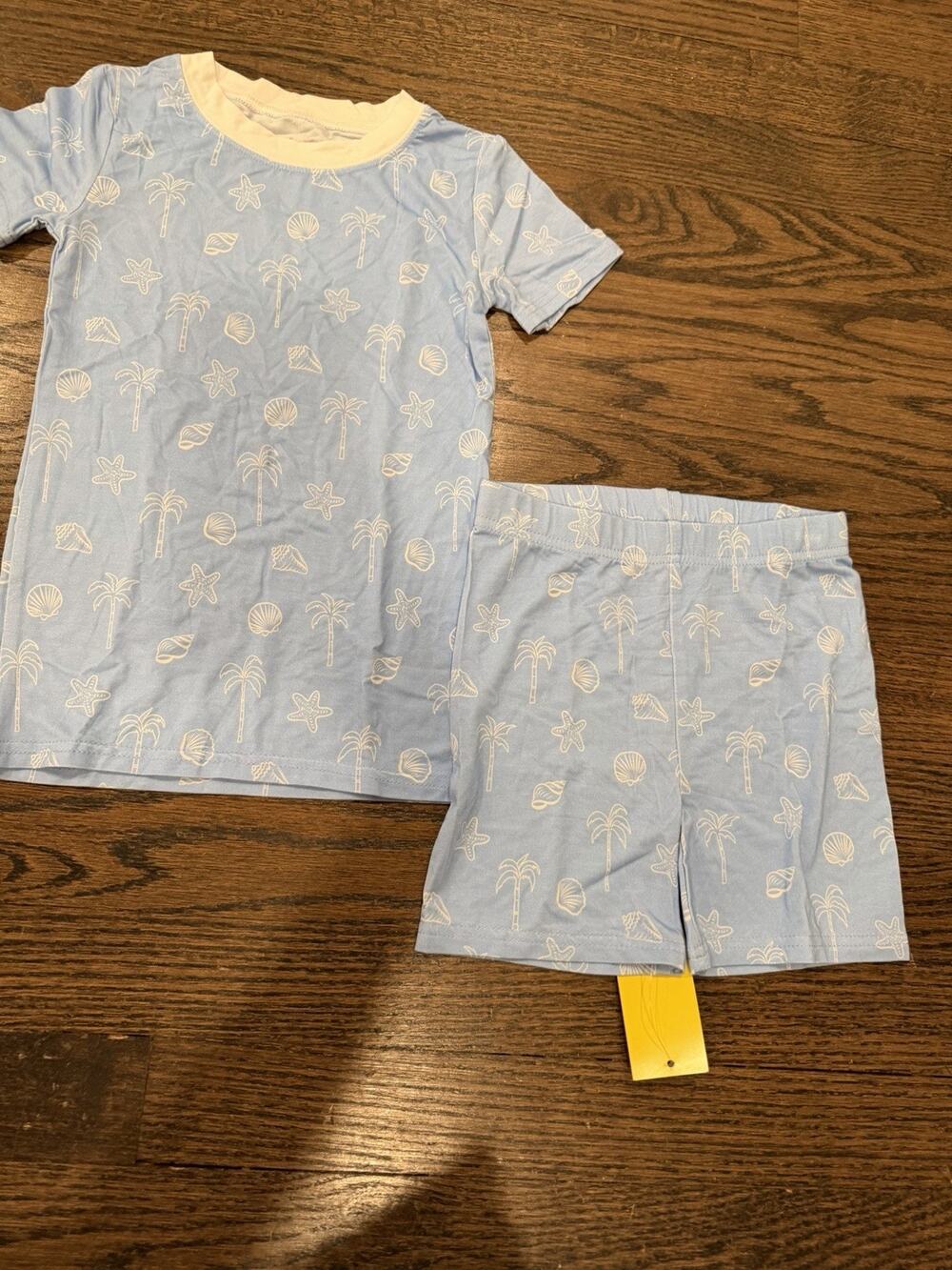 Stitchy Fish Bamboo Shorts Pajama Set Beach Print 4T Unisex NWT
